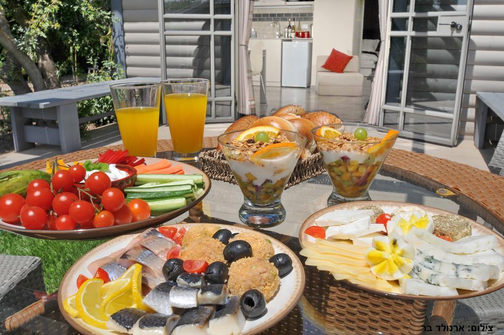 Etnachta Kibbutz Afik Villa Buitenkant foto